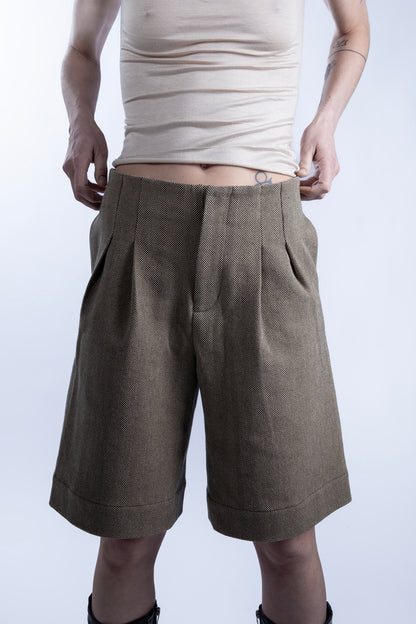 Wool Fishbone Bermudas